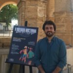 EL DELEGADO DE DEPORTES DEL AYUNTAMIENTO DE UTRERA, DANIEL LIRIA, PRESENTA EL CARTEL DE LA V QUEDADA NOCTURNA LUNA DE AGOSTO