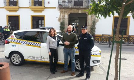 Seguridad Ciudadana incorpora ocho nuevos policías y estrena vehículo de patrulla