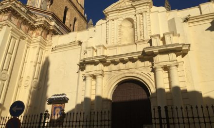 El Ayuntamiento de Utrera concede 30.000 euros a Santa María para la restauración de la Puerta del Sol