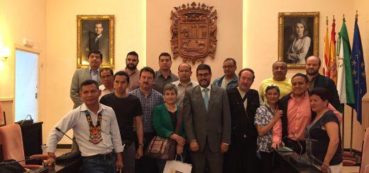 José María Villalobos recibe a 15 representantes políticos de Ecuador interesados en la gestión del Ayuntamiento de Utrera