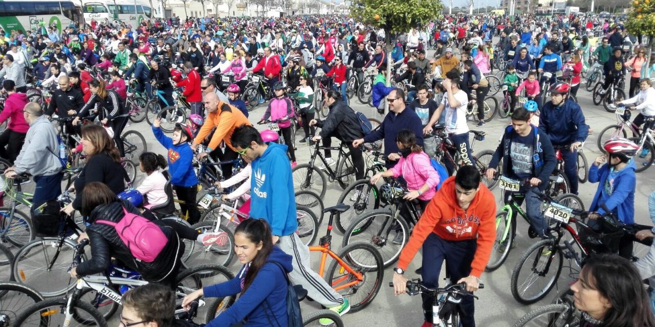 El Paseo en Bicicleta se celebra el 15 de abril tras haber sido suspendido por la lluvia
