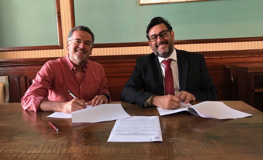 José María Villalobos renueva los convenios de colaboración con Aldaba y el CEPER Hermanos Machado