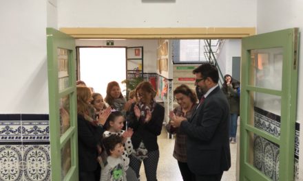 El alcalde de Utrera inaugura un comedor en el CEIP Alfonso de Orleans
