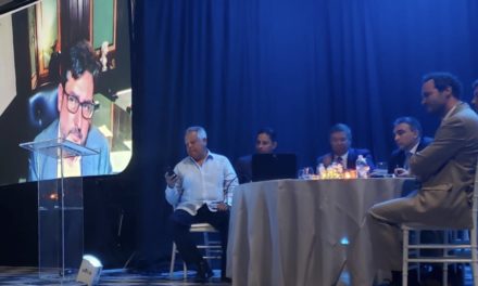 José María Villalobos participa en un congreso nacional de alcaldes de Puerto Rico para explicar el proyecto utrerano de ciudad inteligente