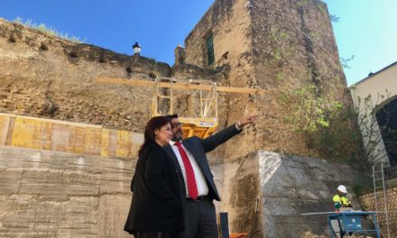 El alcalde de Utrera visita las nuevas obras de conservación y puesta en valor del Castillo de Utrera