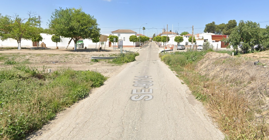 Utrera ejecutará el asfaltado de la carretera que une El Palmar de Troya con Guadalema de los Quintero