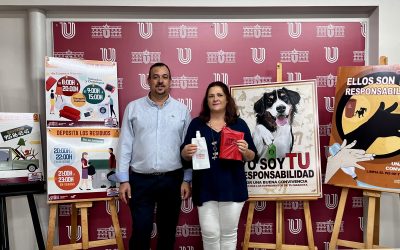 El Ayuntamiento continúa la campaña de recogida de excrementos de animales domésticos en la ciudad de Utrera