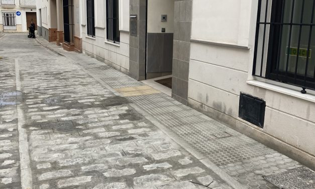 Obras de accesibilidad en calle Santiago Montoto, para facilitar el acceso a los empleados de la ONCE