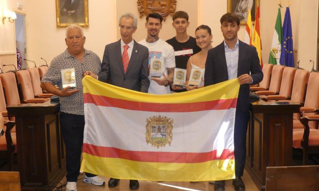 Entregados los reconocimientos a deportistas utreranos en un sencillo acto que ha tenido lugar esta tarde en el Salón de Plenos del Ayuntamiento.