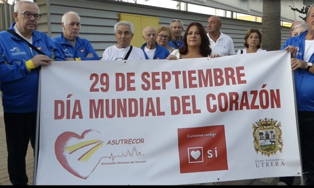 Distintos espacios públicos se iluminan en rojo para conmemorar el Día Mundial del Corazón