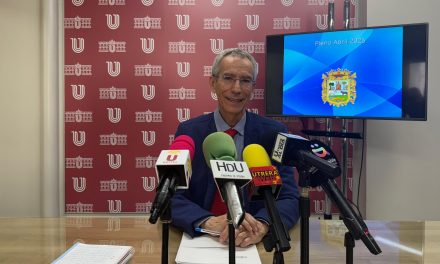 El alcalde de Utrera traslada la situación actual con la empresa FCC, responsable del contrato de limpieza y recogida de residuos desde 2012