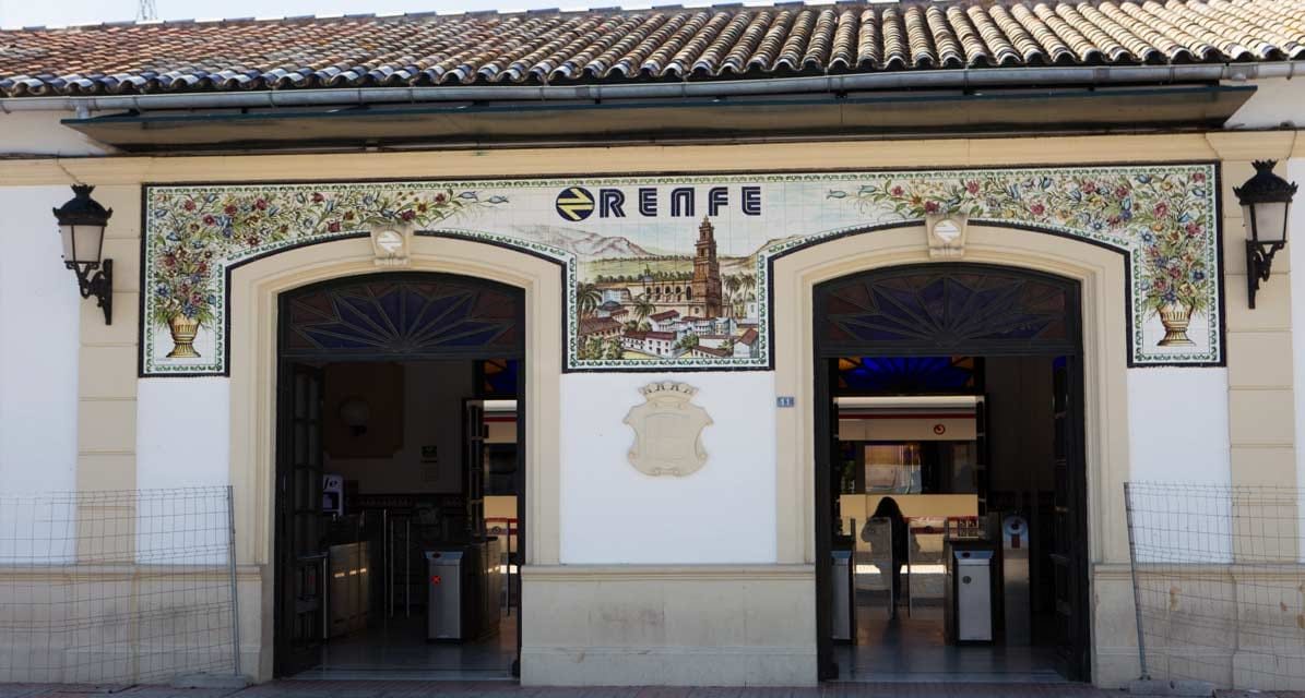 El Ayuntamiento continuará reclamando el resto de obras y mejoras necesarias en la Estación de Utrera