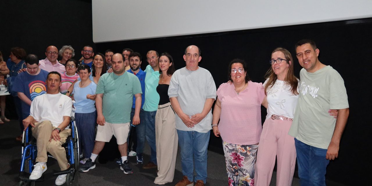 La sala 8 del Cine de Utrera vuelve a estrenar “La Cura”, una serie que rompe las barreras sobre la discapacidad