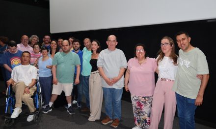 La sala 8 del Cine de Utrera vuelve a estrenar “La Cura”, una serie que rompe las barreras sobre la discapacidad