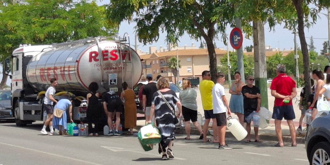 Empeora la situación con la desconexión de las bombas para el suministro de agua a distintas barriadas desde el depósito del Tinte