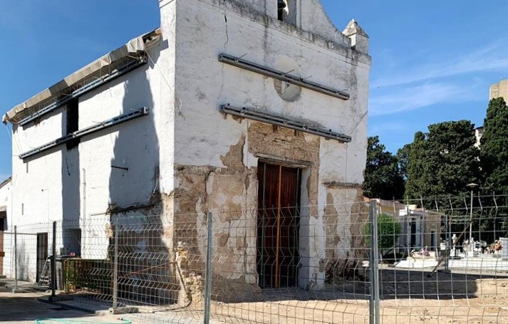 El Ayuntamiento de Utrera aprueba el proyecto de reparación de la cubierta de la Capilla Franciscana del Cementerio Municipal