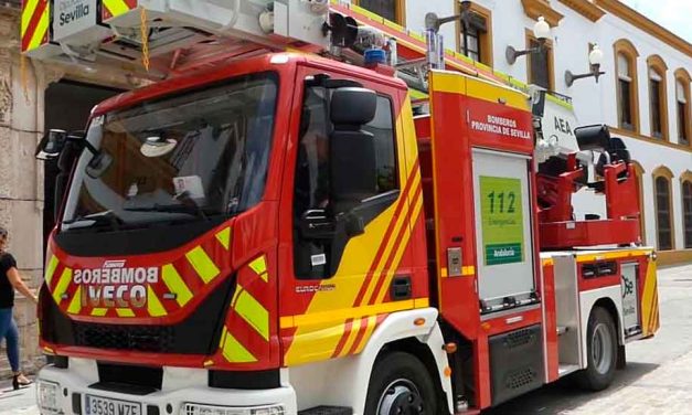 Intenso fin de semana para los Bomberos de  Utrera con casi una veintena de intervenciones