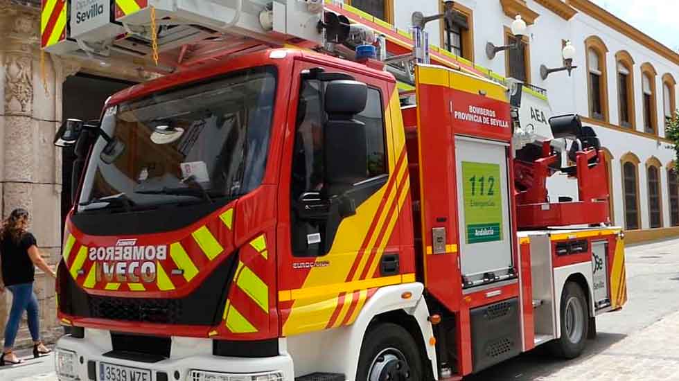 Intenso fin de semana para los Bomberos de  Utrera con casi una veintena de intervenciones