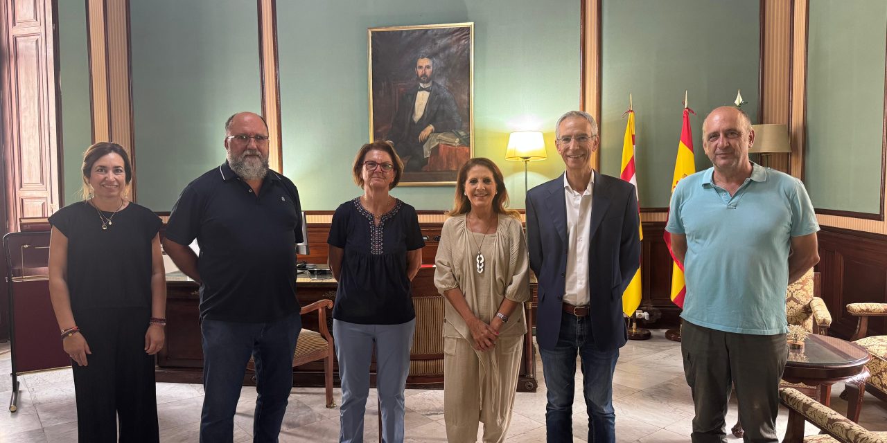 La singularidad de la Sinagoga de Utrera sorprende a autoridades de Ceuta en su visita