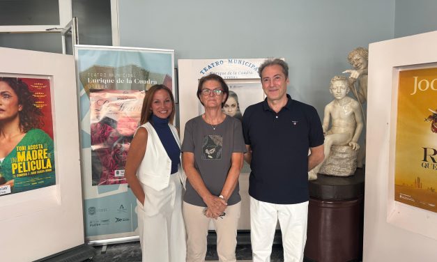 Cultura presenta su programación en el Teatro Municipal Enrique de la Cuadra hasta diciembre