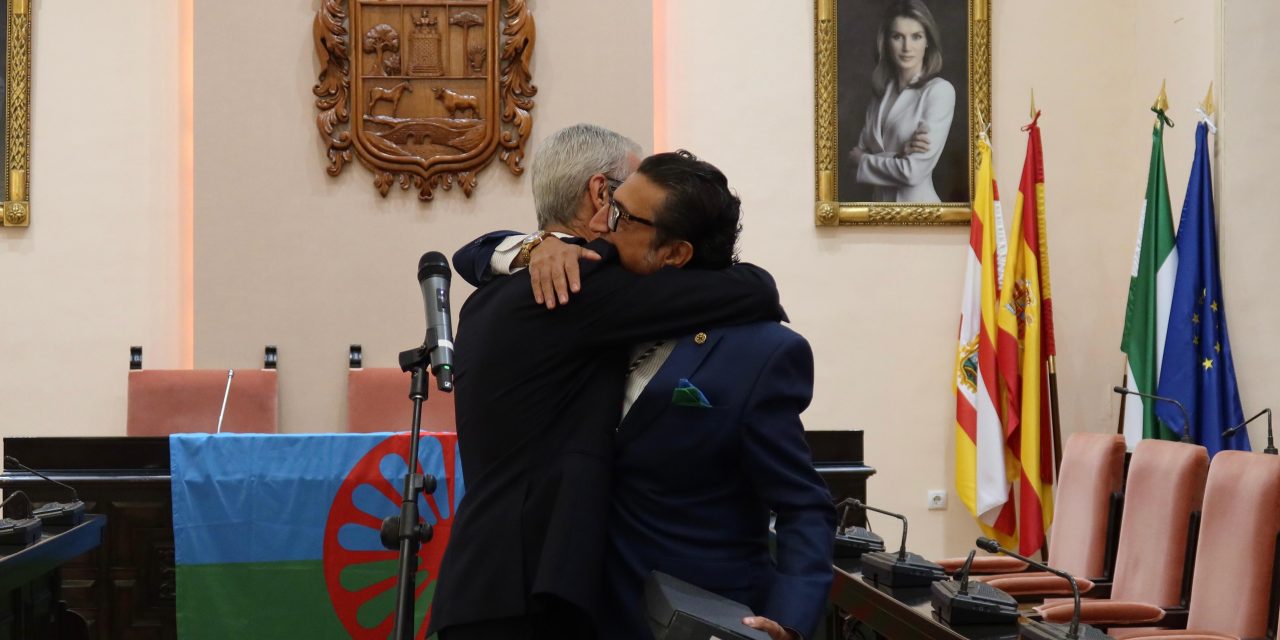 Recepción municipal a las hermandades participantes en el II Congreso de Hermandades Gitanas