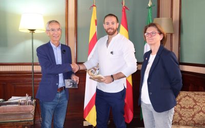 El alcalde apoya a Andrés Barrios en su nominación a los Latin Grammy 2025, en nombre de Utrera