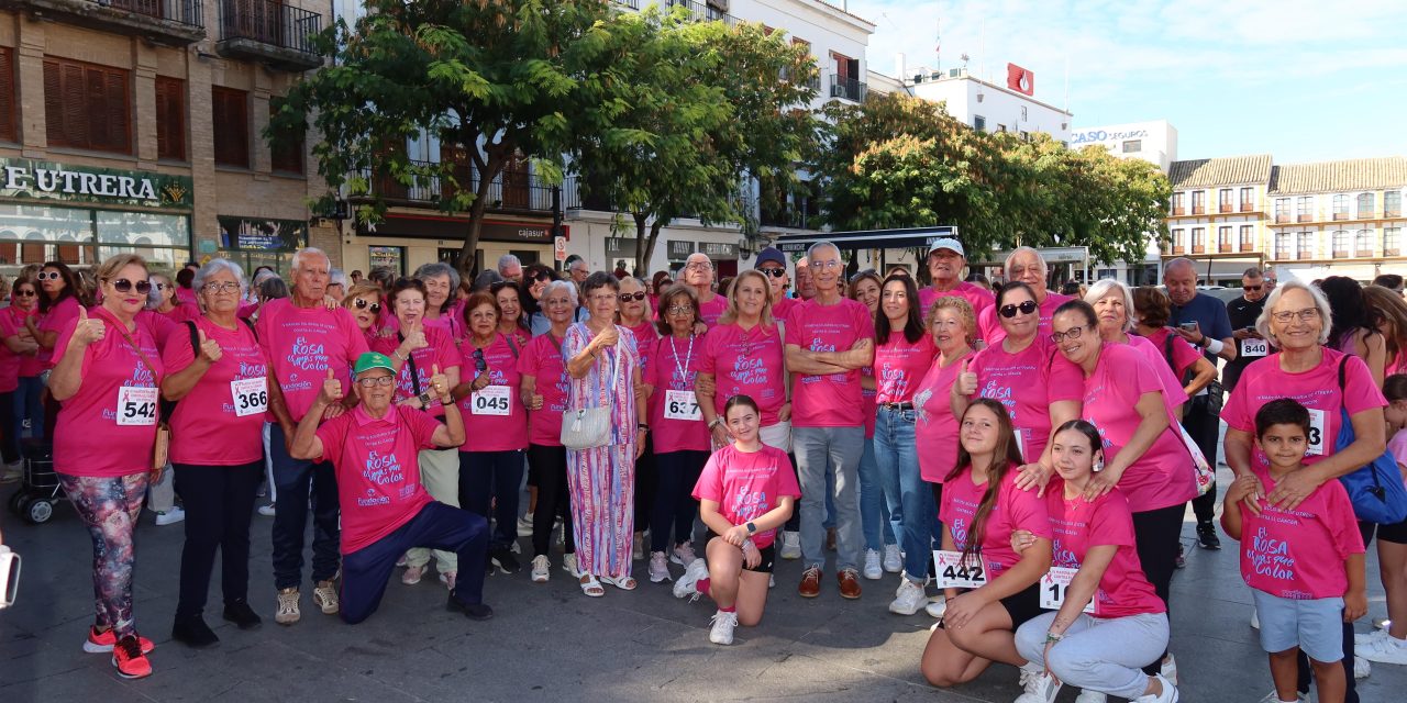 Utrera se tiñe de rosa por la lucha contra el cáncer de mama