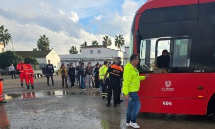 Un Cercanías detenido en la vía con pasajeros, es la incidencia más destacada de las registradas por la lluvias