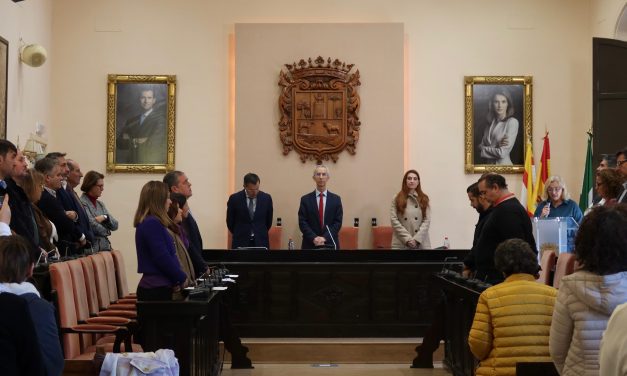 Utrera celebra un Pleno Extraordinario con motivo del Día Internacional de la Eliminación de la Violencia contra la Mujer