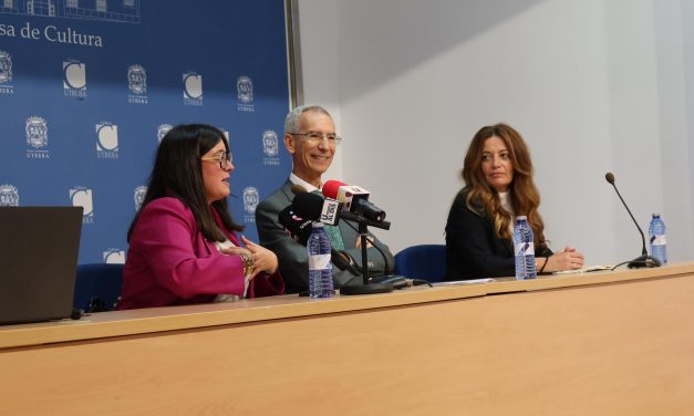 El Ayuntamiento de Utrera inaugura un nuevo curso del Aula de la Experiencia 2025/2026