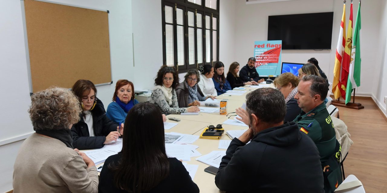 Utrera celebra el Consejo Local de la Mujer con motivo del Día Internacional de la Eliminación de la Violencia contra la Mujer