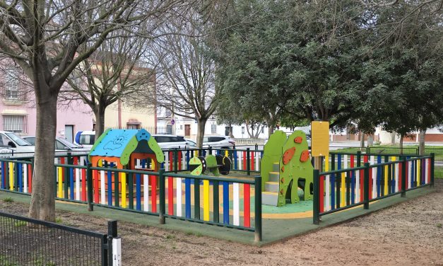 En marcha el plan de mejora integral de once zonas de juegos infantiles del municipio