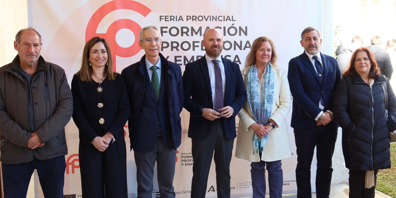 Utrera reúne a más de 2.000 personas en la Feria Provincial de Formación Profesional y Empresa del Bajo Guadalquivir