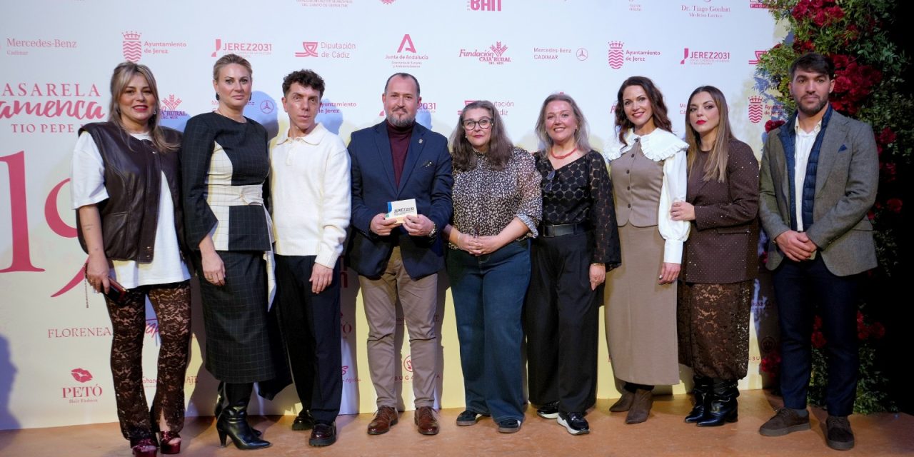 Presentadas las colecciones de los cinco diseñadores utreranos en la Pasarela Flamenca Tío Pepe 2025