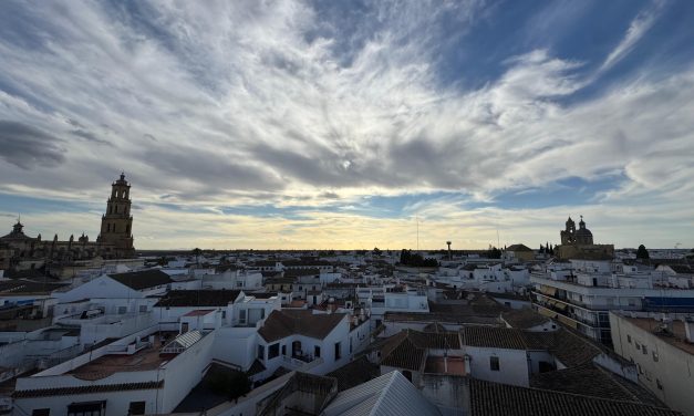 El Ayuntamiento de Utrera suspende la agenda institucional en Fitur 2026 por la tragedia de Adamuz