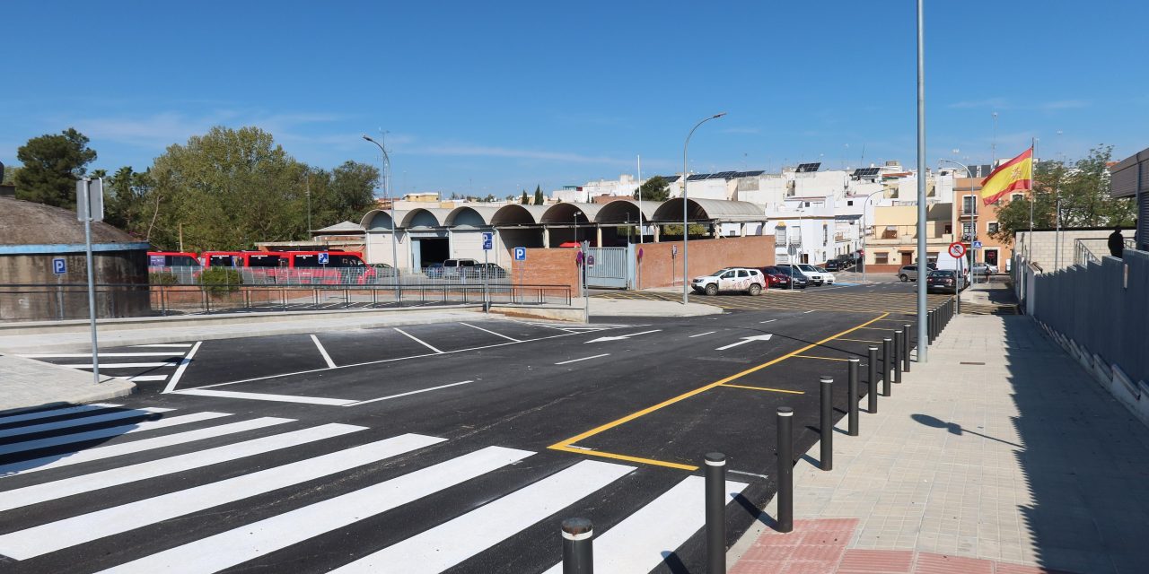 Duque de Ahumada vuelve a estar accesible y se suma como nueva zona de aparcamiento para Semana Santa