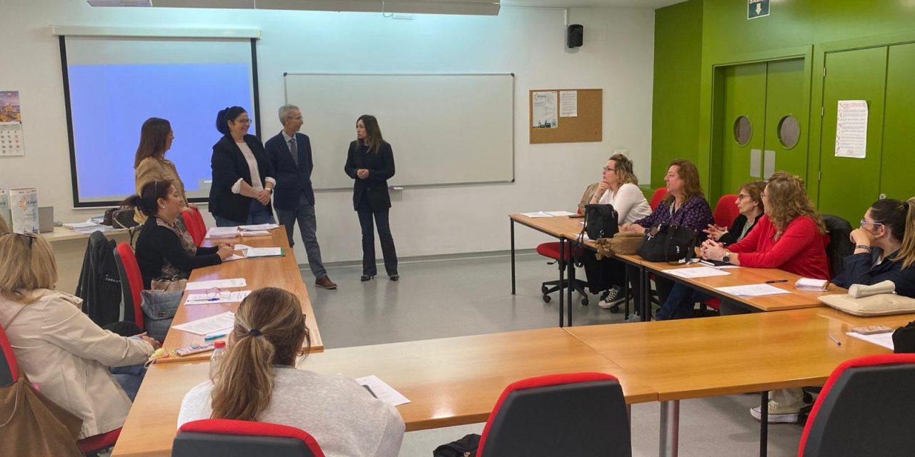 Utrera acoge un curso de ayuda a domicilio para mejorar la empleabilidad de los colectivos más vulnerables