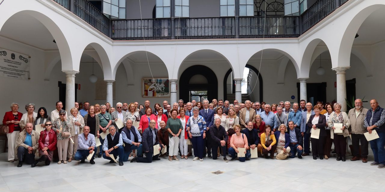 Clausurado el curso 2025/26 del Aula de la Experiencia en Utrera
