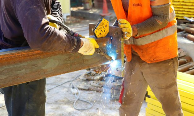 El Ayuntamiento de Utrera lanza un nuevo curso de soldadura para mayores de 45 años