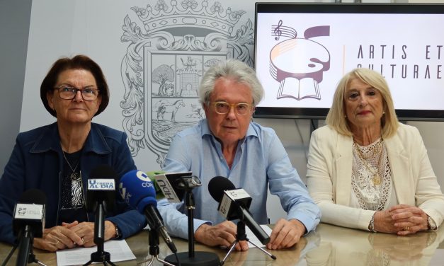 La soprano Ainhoa Arteta, galardonada con el Premio Atenea a la Cultura 2026