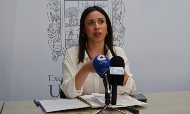 La delegada de Bienestar Social corrobora la efectiva gestión y funcionamiento del Servicio de Ayuda a Domicilio
