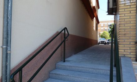 El Ayuntamiento de Utrera culmina la mejora de acerados en diferentes puntos de la ciudad con una inversión de 48.000 euros