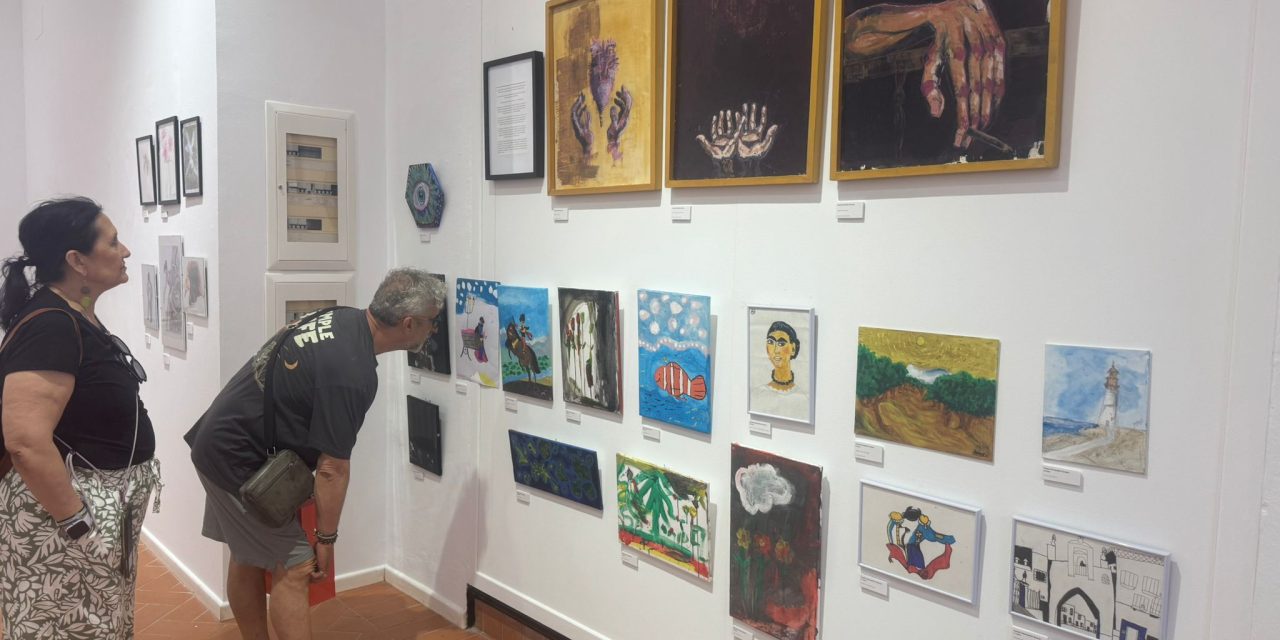 La Casa de Cultura clausura sus cursos y talleres con una exposición que reúne los trabajos de Cerámica y Artes Plásticas