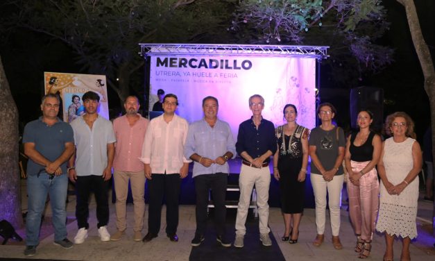 La primera edición del Mercadillo «Utrera, ya huele a Feria» confirma el éxito de la iniciativa con una gran afluencia de público