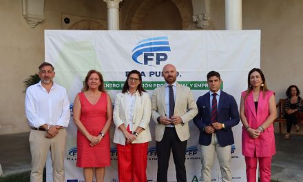 Utrera reúne a centros educativos y empresas para tratar la conexión entre la Formación Profesional y el mercado laboral