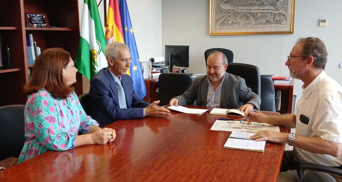El Ayuntamiento y la Junta abordan nuevas líneas de apoyo al sector agrícola de Utrera