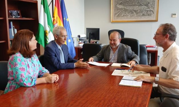 El Ayuntamiento y la Junta abordan nuevas líneas de apoyo al sector agrícola de Utrera